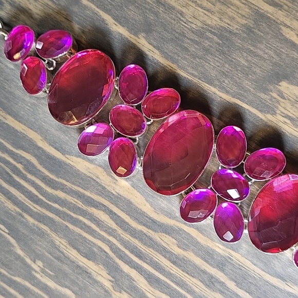 Absolutely Gorgeous Mystic Pink Topaz Bracelet- NWOT - Picture 3 of 6